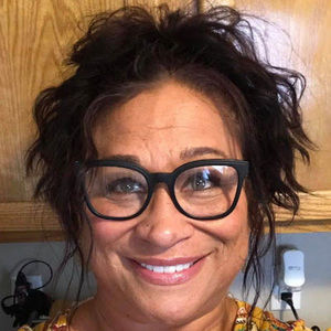 Meet your Posher, Renee